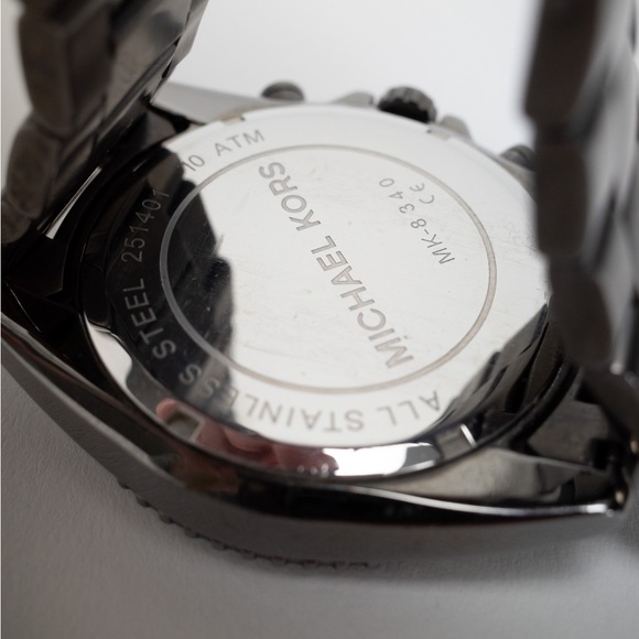 Michael Kors MK8340 Lansing Grey Dial Ion Plated Chronograph Men's - Picture 9 of 15